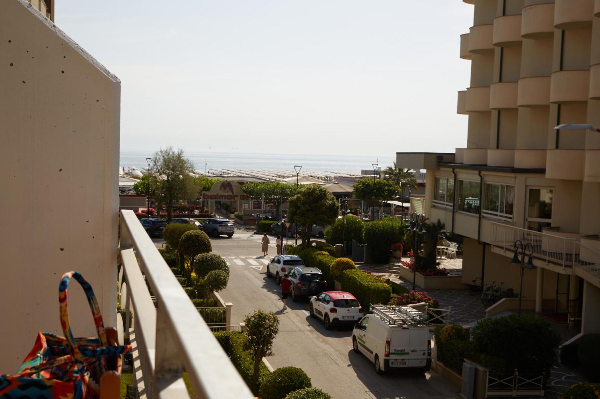 Hotel Italiaチェルヴィア エクステリア 写真
