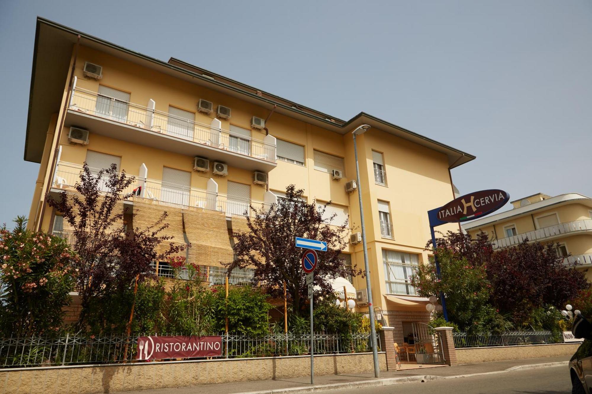 Hotel Italiaチェルヴィア エクステリア 写真